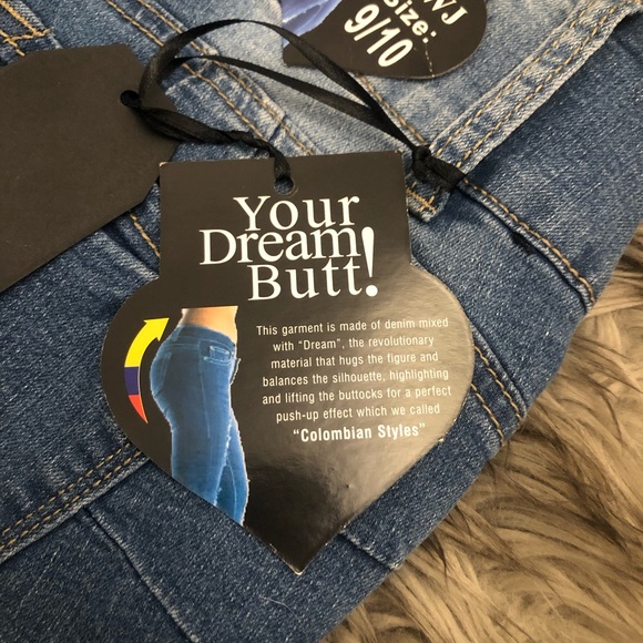⭐️Buy 1 get 1 FREE⭐️ NWT Butt lifting distressed skinny jeans - Picture 5 of 5
